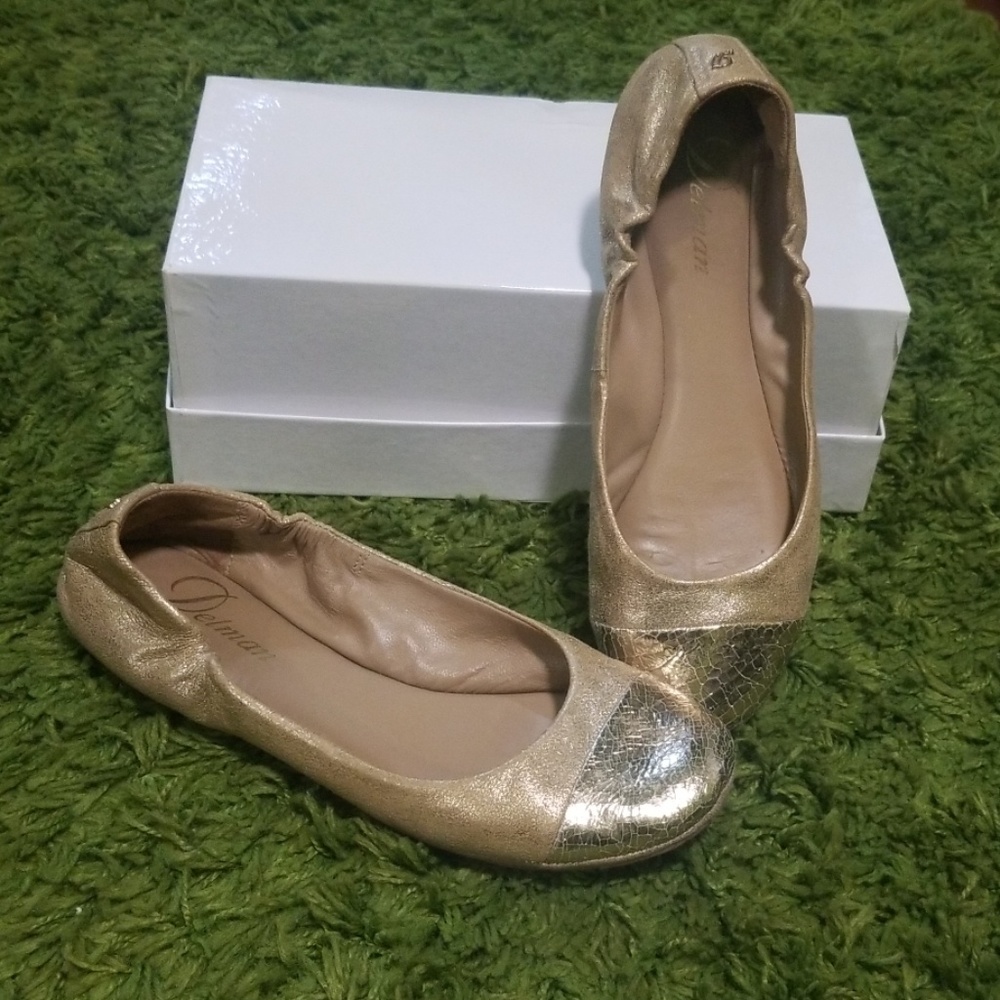Delman flats😍